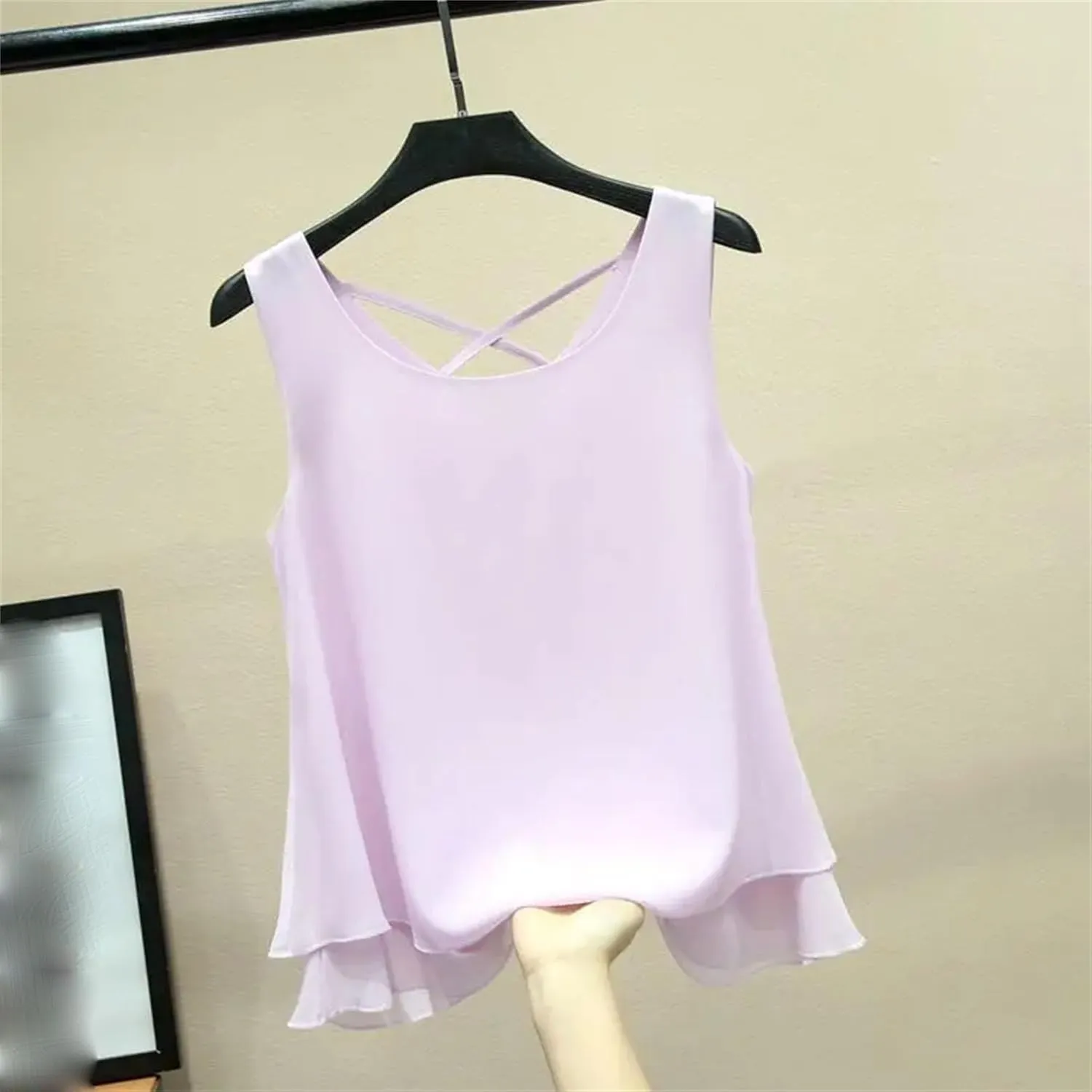 Women's Lightweight Chiffon Blouse Breathable Crewneck Sleeveless Summer Vest Casual Loose Work Tops Tiered Flowy Shirt